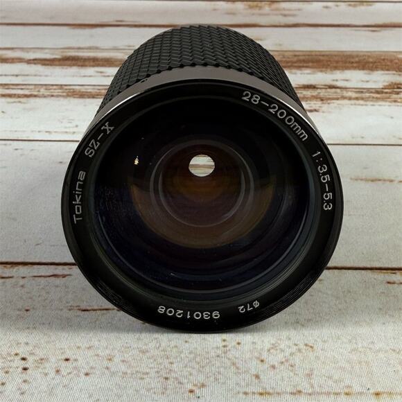 Tokina SZ-X 28-200mm f/3.5-5.3 Manual Focus Zoom Macro Lens